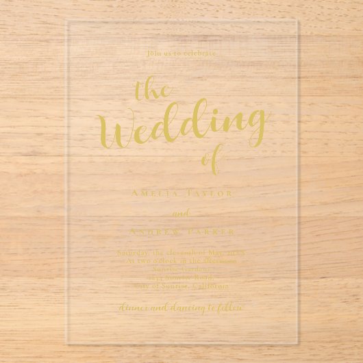 Elegante Gold Script Calligraphy Minimal Wedding Acryleinladungen (Vorderseite)