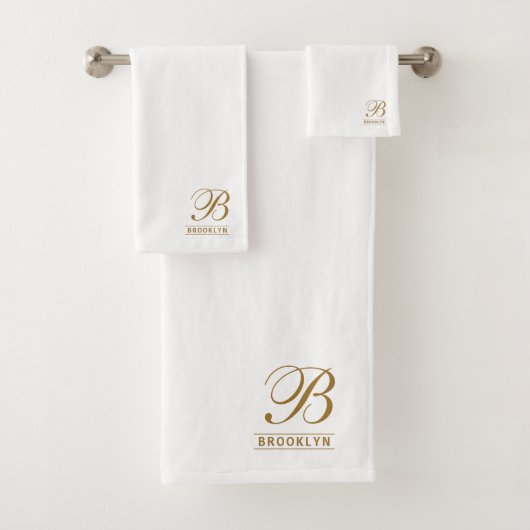 Elegante Gold Script Serif Monogram White Badhandtuch Set (Insitu)