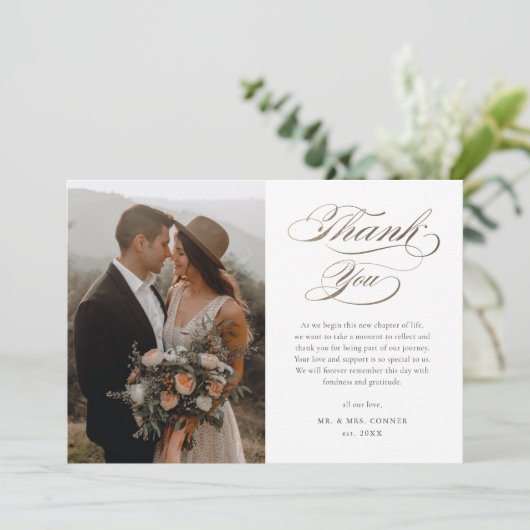 Elegante Gold Script Wedding Dankeskarte (Stehend Vorderseite)