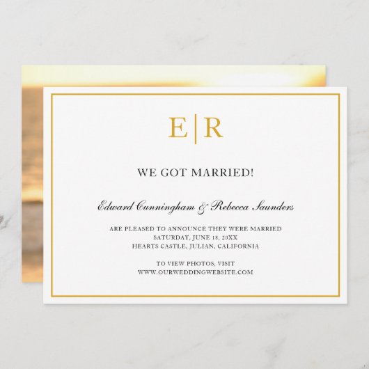 Elegante Gold- und White Monogram-Hochzeit Ankündigung (Vorne/Hinten)