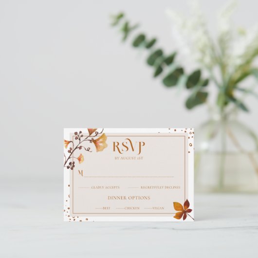 Elegante Golden Autumn Leaf Wedding RSVP Card Begleitkarte (Stehend Vorderseite)