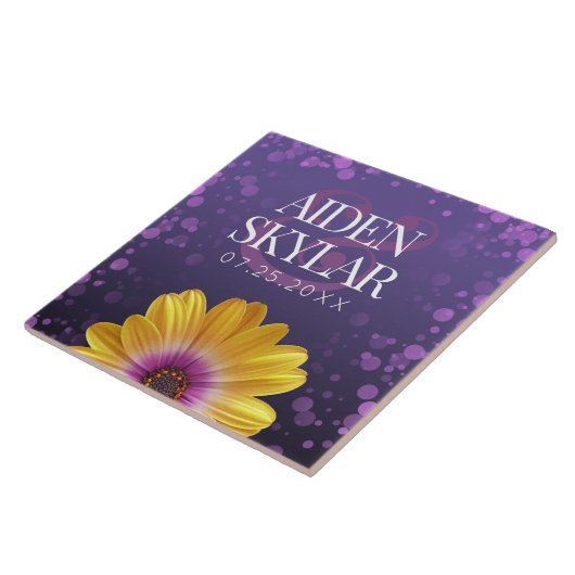 Elegante Golden Daisy mit Lila Glitzer Hochzeit Fliese (Seite)