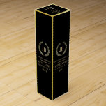 Elegante Golden & Silver Laurel Weinkiste Weinbox<br><div class="desc">Elegantes,  mit Monogramm Weinetikett. Gold und Silberlaurel mit einem anpassbaren Monogramm. Schwarz veränderbarer Hintergrund und anpassbare Textvorlage.</div>