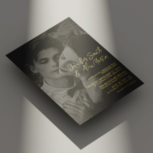 Elegante goldene Schriftporträtfoto-Hochzeit Folieneinladung
