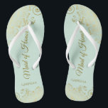 Elegante goldene Spitzen Trauzeugin Mint Green Wed Badesandalen<br><div class="desc">Diese wunderschönen Hochzeitskippen sind eine großartige Möglichkeit, Ihre Trauzeugin zu danken und zu erkennen, während sie gleichzeitig ihre Füße rette. Das elegante Design mit goldfarbenen Spitzen-Frills auf einem hellen neo-mint-grünen Hintergrund und extravagant goldfarbenen Schriftzeichen. Der Test liest Trauzeugin mit ihrem Namen unten. Ein guter Weg, ihr zu danken, dass sie...</div>