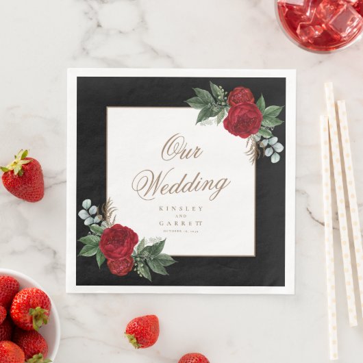 Elegante Goldkalligrafie Rote Blumenhochzeit Serviette (Beispiel)