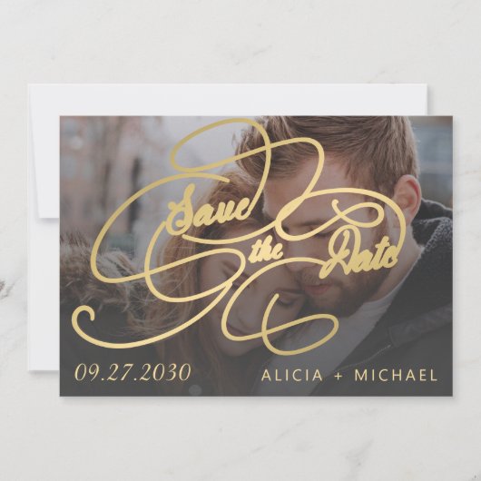 Elegante Goldkalligraphie-Script-Foto Hochzeit Save The Date (Vorderseite)