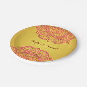 Elegante Goldmedaille und rosa Mandala-Indianerauf Pappteller (Schrägansicht)