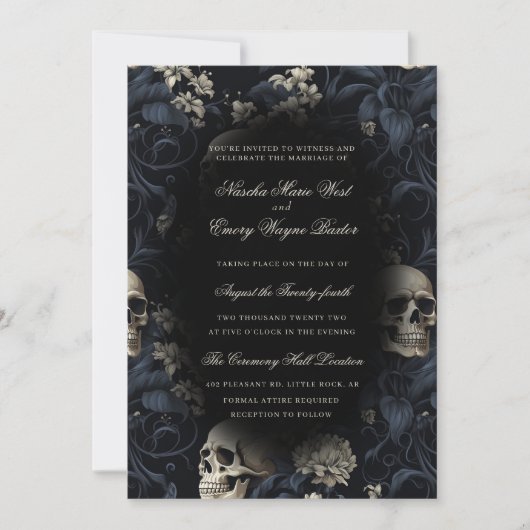 Elegante Gothic Skulls & Blume Hochzeit Einladung (Vorderseite)