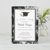 Elegante Graduation Cap Marble Graduation Party Einladung (Stehend Vorderseite)