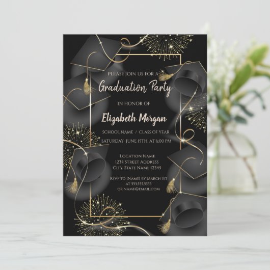 Elegante Graduation Caps Black Graduation Party Einladung (Stehend Vorderseite)