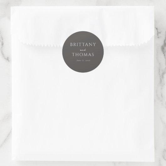 Elegante graue Typografie Runder Aufkleber (Tasche)