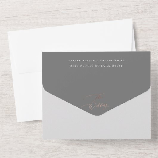 Elegante Gray Einfache Rose Hochzeit All In One Einladung (Rückseite)