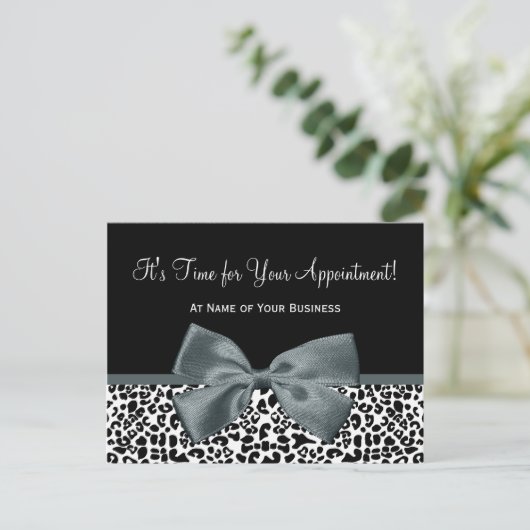 Elegante Gray Leopard Salon Erinnerung Postkarte (Stehend Vorderseite)