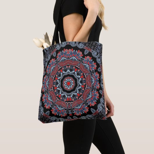 Elegante Gray & Red Mandala Tasche (Von Nahem)