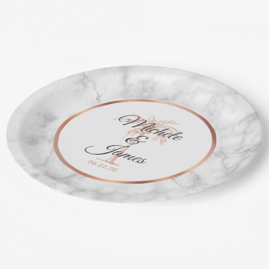 Elegante Gray Rose Gold Palm Tree Marmorhochzeit Pappteller (Schrägansicht)