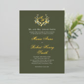 Elegante Green Calligraphy Gold Monogram Wedding Folieneinladung (Stehend vorne)