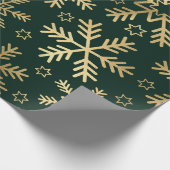 Elegante grüne und goldene Schneeflocken Weihnacht Geschenkpapier (Ecke)