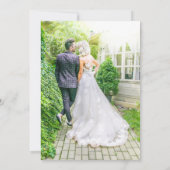 Elegante Grünpflanzen Weiße Blütenhochzeit Ankündigung (Rückseite)