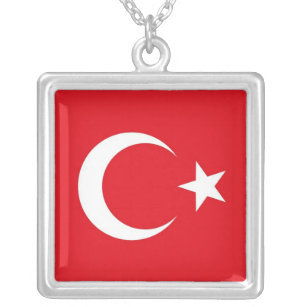 Elegante Halskette mit Flagge von der Türkei