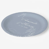 Elegante Hand Drawn Couple Dusty Blue Wedding Pappteller (Schrägansicht)