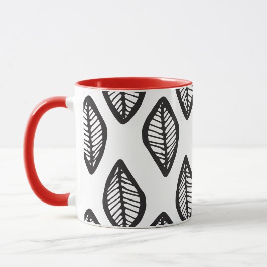Elegante Hand zeichnend Blatt Tribal-Muster indisc Tasse (Links)