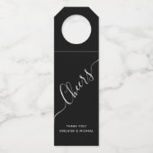 Elegante handgeschriebene Skript-Schwarz-weiß-Chee Flaschenanhänger (Vorderseite)