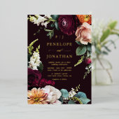 Elegante Herbstblumengoldmonogramm-Hochzeit Folieneinladung (Stehend vorne)