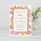 Elegante Herbstlaub Red Berries Gold Frame Wedding Einladung (Stehend Vorderseite)