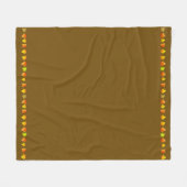 Elegante Herbstlaube auf hellbeige Fleecedecke (Vorderseite (Horizontal))