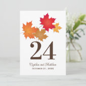 Elegante Herbstleaves Hochzeit im Herbst Tischnumm Einladung (Stehend Vorderseite)