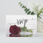 Elegante Hochzeit der Burgunder Rose RSVP Karte (Stehend Vorderseite)