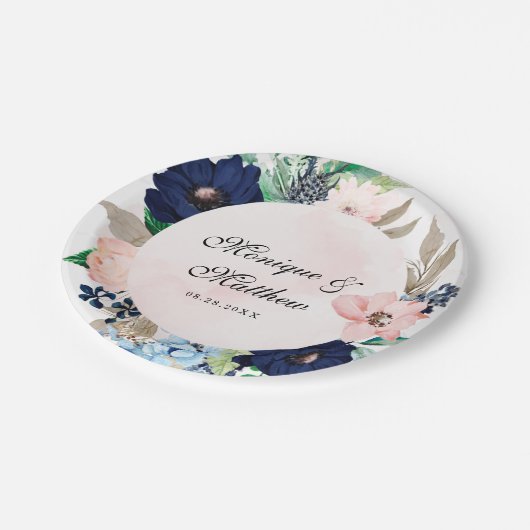 Elegante Hochzeit der Navy und Rosa Florals Pappteller (Schrägansicht)