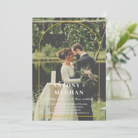 Elegante Hochzeit Einladung mit Goldbogen (Stehend Vorderseite)