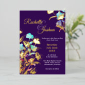 Elegante Hochzeit in Deep Lila und Gold Floral Folieneinladung (Stehend vorne)