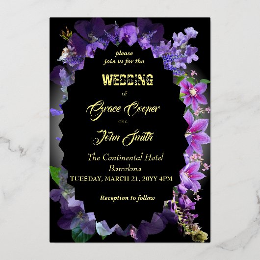 Elegante Hochzeit mit lila Blumen Folieneinladung (Vorderseite)