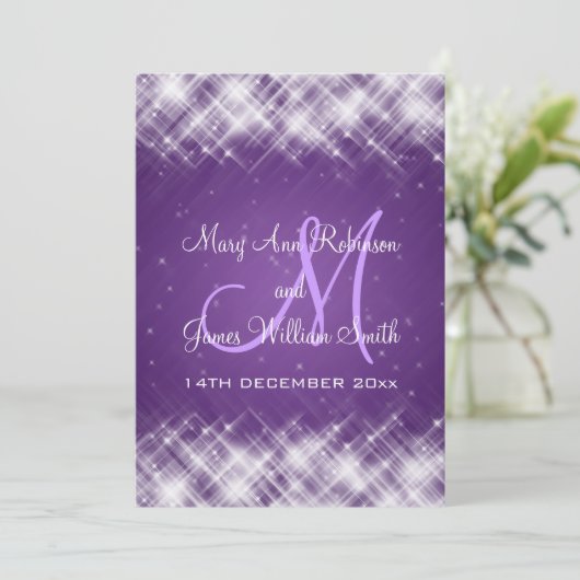 Elegante Hochzeitsglamouröse Sparkassen Lila Einladung (Stehend Vorderseite)