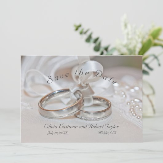 Elegante Hochzeitsringe Save the Date Einladung (Stehend Vorderseite)