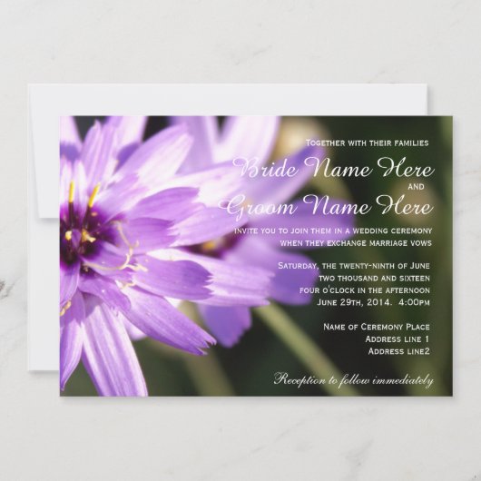 Elegante, hübsche lila Blume Sommerhochzeit Einladung (Vorderseite)