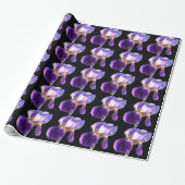 Elegante, hübsche lila Iris-Blume in Schwarz Geschenkpapier (Ungerollt)