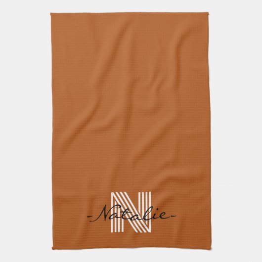 Elegante Initial- und Skriptsprache Niedlich braun Geschirrtuch (Vertikal)