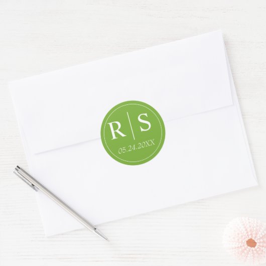 Elegante Initialen grüne Frühlingshochzeit Runder Aufkleber (Umschlag)