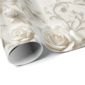 Elegante Ivory-Rose mit Silver Floral Design Geschenkpapier (Rolleneckpunkt)