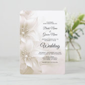 Elegante Ivory White Blume Hochzeit Einladung (Stehend Vorderseite)