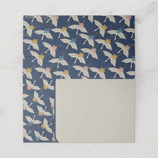 Elegante japanische Cranes Blue Wedding Party Platzkarte (Außenseite Aufgefaltet)