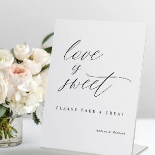 Elegante Kalligrafie Hochzeit Liebe ist süß Sockelschild