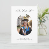 Elegante Kalligrafie machte sie es Abschluss Foto Einladung (Stehend Vorderseite)