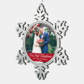 Elegante Kalligrafie Unser erstes Weihnachtsfest-F Schneeflocken Zinn-Ornament (Rechts)
