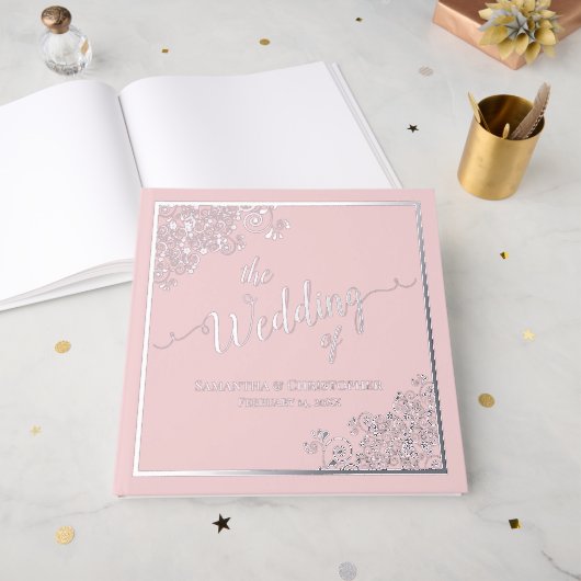 Elegante Kalligraphie Blush Pink Silver Foil Weddi Gästebuch (Vorderseite Offen)