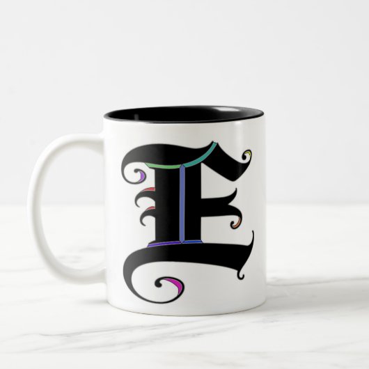 Elegante Kalligraphie Monogram Letter E Tasse (Links)